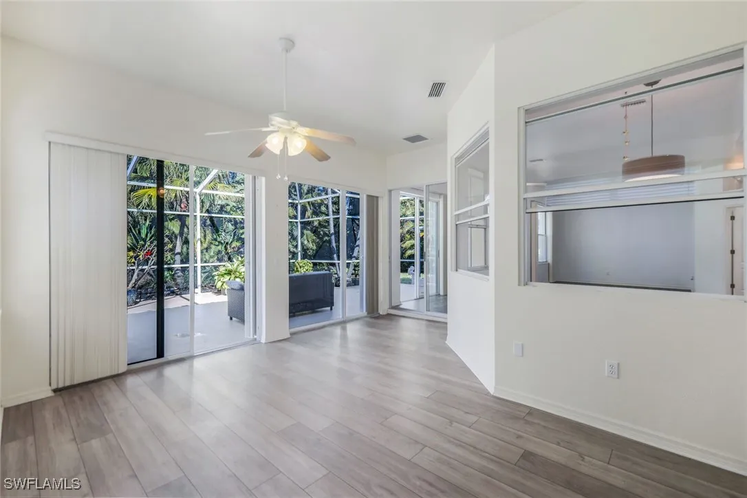 Bonita Springs, Florida 34135, United States, 4 Bedrooms Bedrooms, ,2 BathroomsBathrooms,Residential,Pending,39429