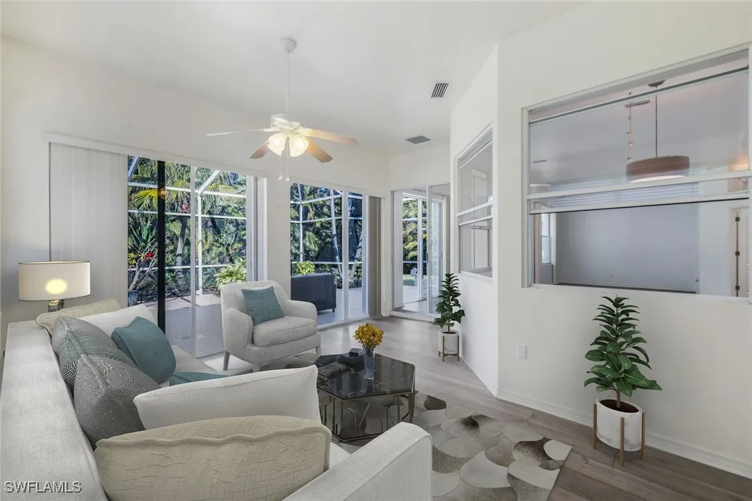 Bonita Springs, Florida 34135, United States, 4 Bedrooms Bedrooms, ,2 BathroomsBathrooms,Residential,Pending,39429