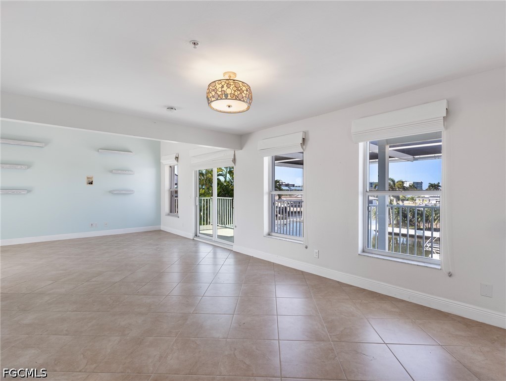 26 Palmview Boulevard
