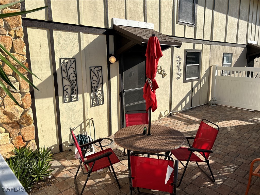 4289 Island Circle 4