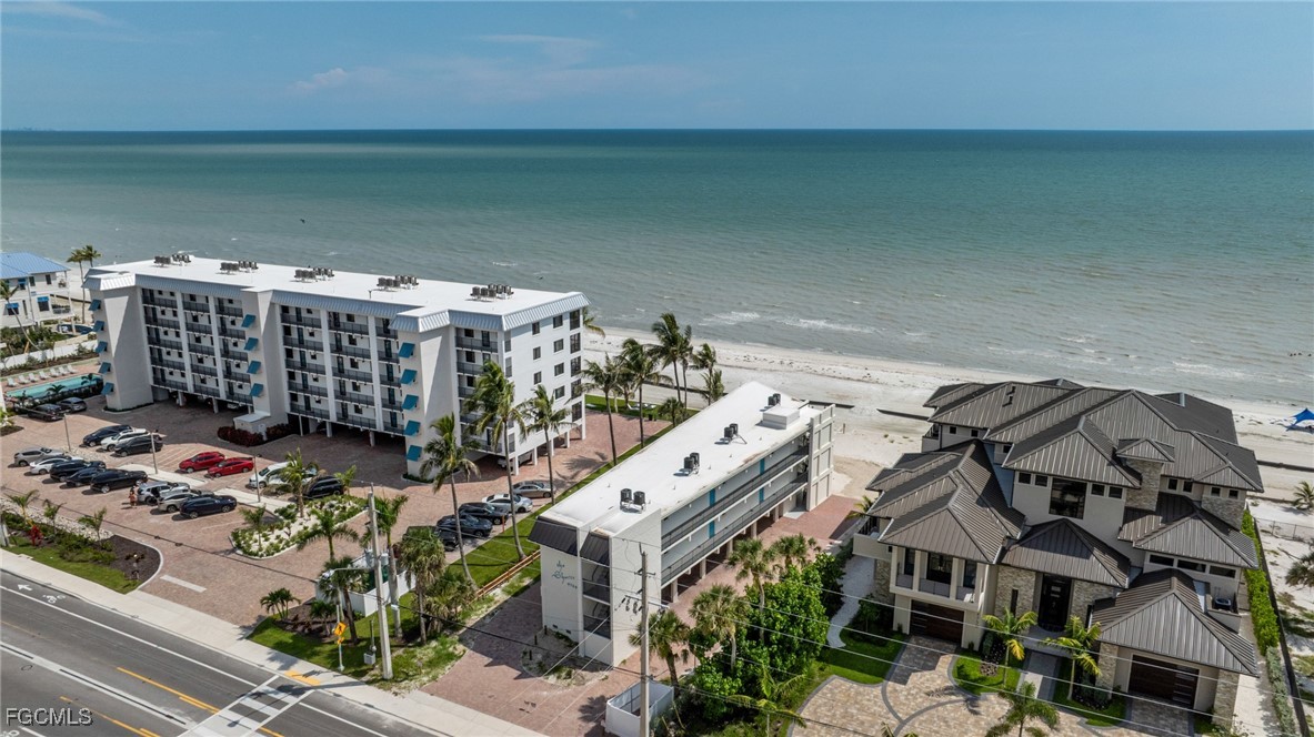 4750 Estero Boulevard 101
