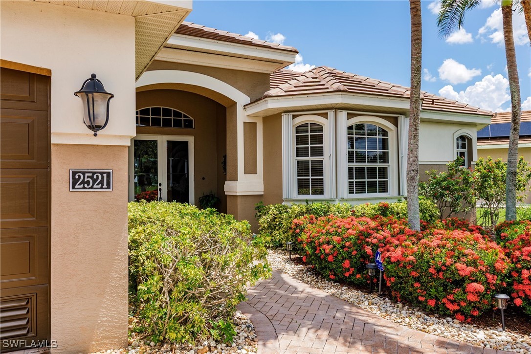 2521 Cape Coral Parkway W