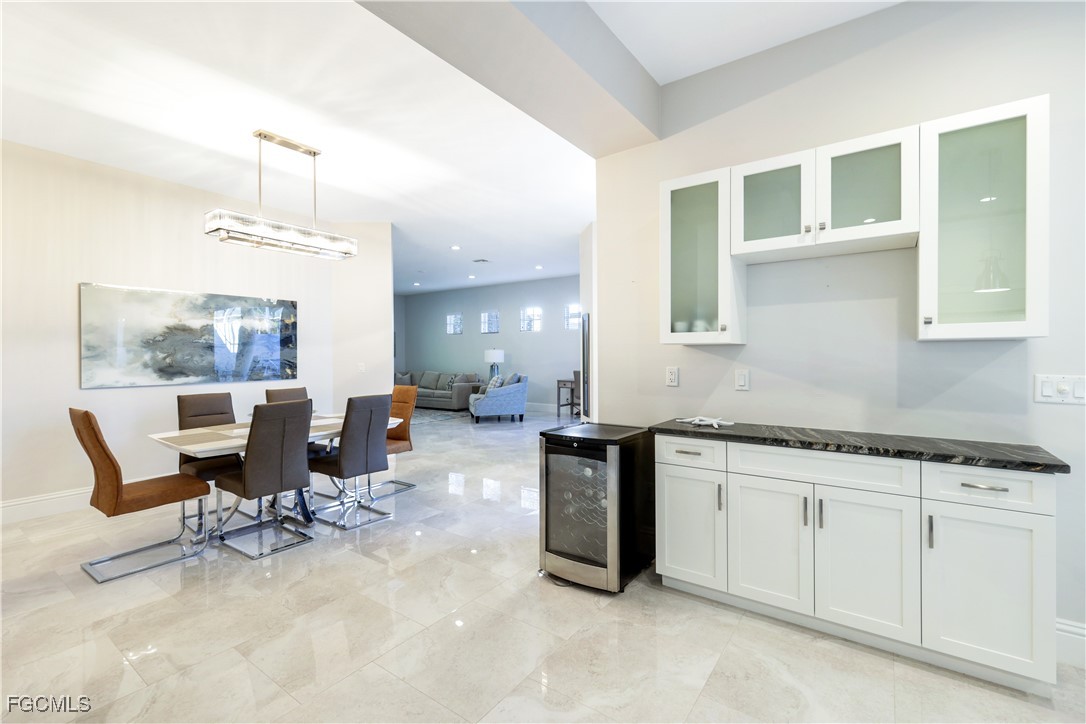 5652 Kensington Loop