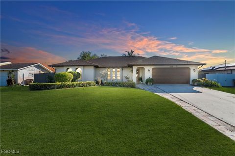 1424 SE 12th Street Cape Coral FL 33990