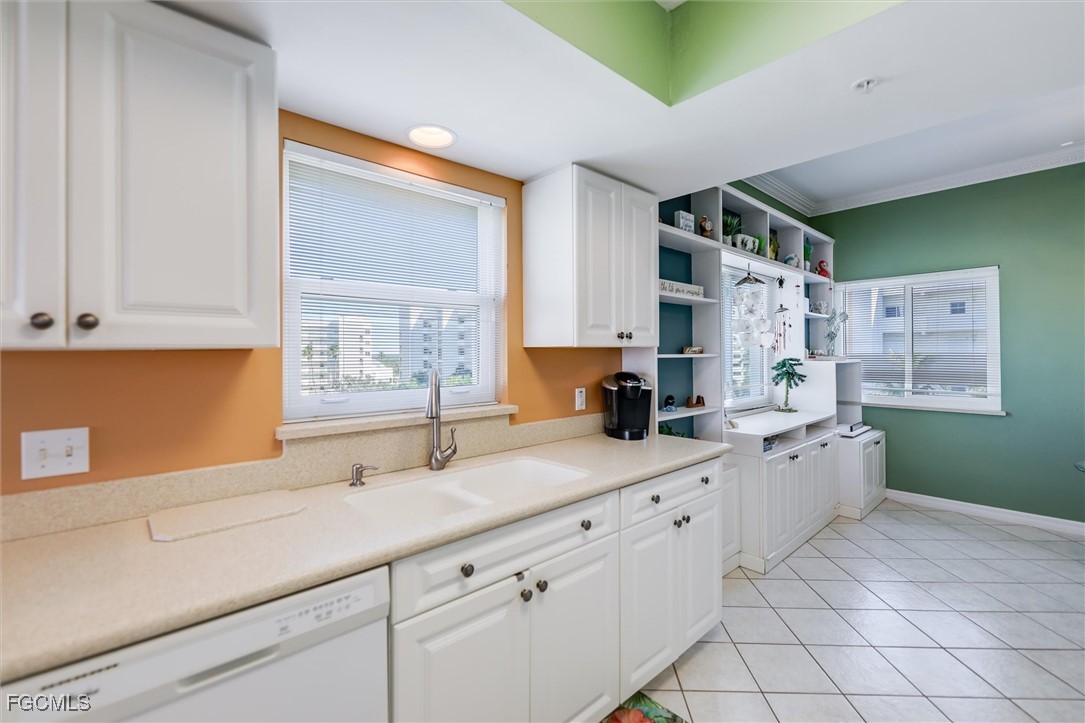 4361 Bay Beach Lane 424