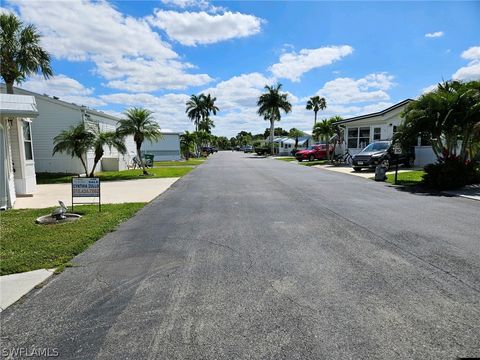 A home in NAPLES