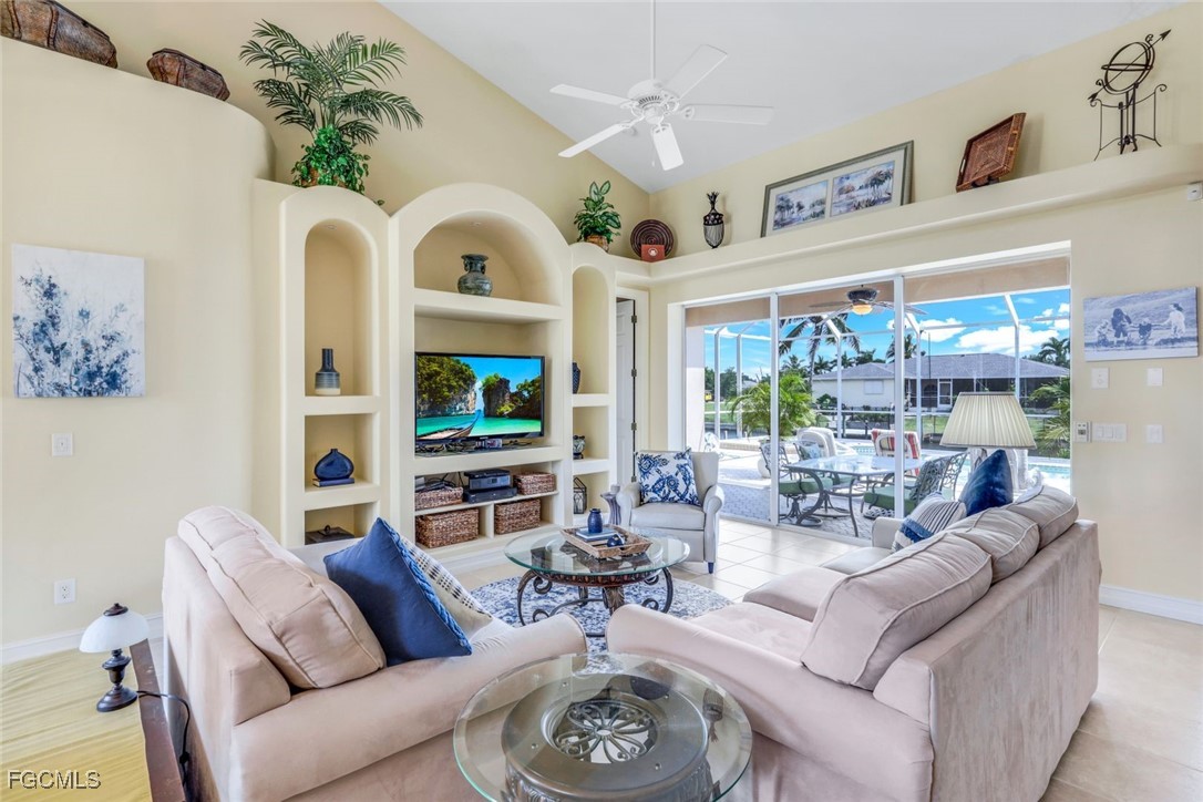 214 SW 39th Terrace