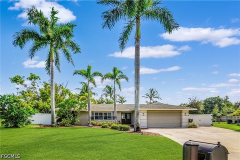 1687 N Flossmoor Road Fort Myers FL 33919