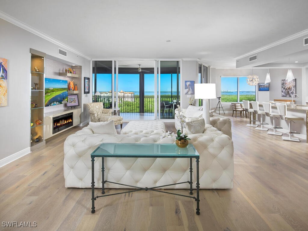 4800 Pelican Colony Boulevard 803