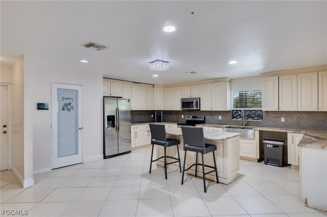 3411 Golden Gate Boulevard E