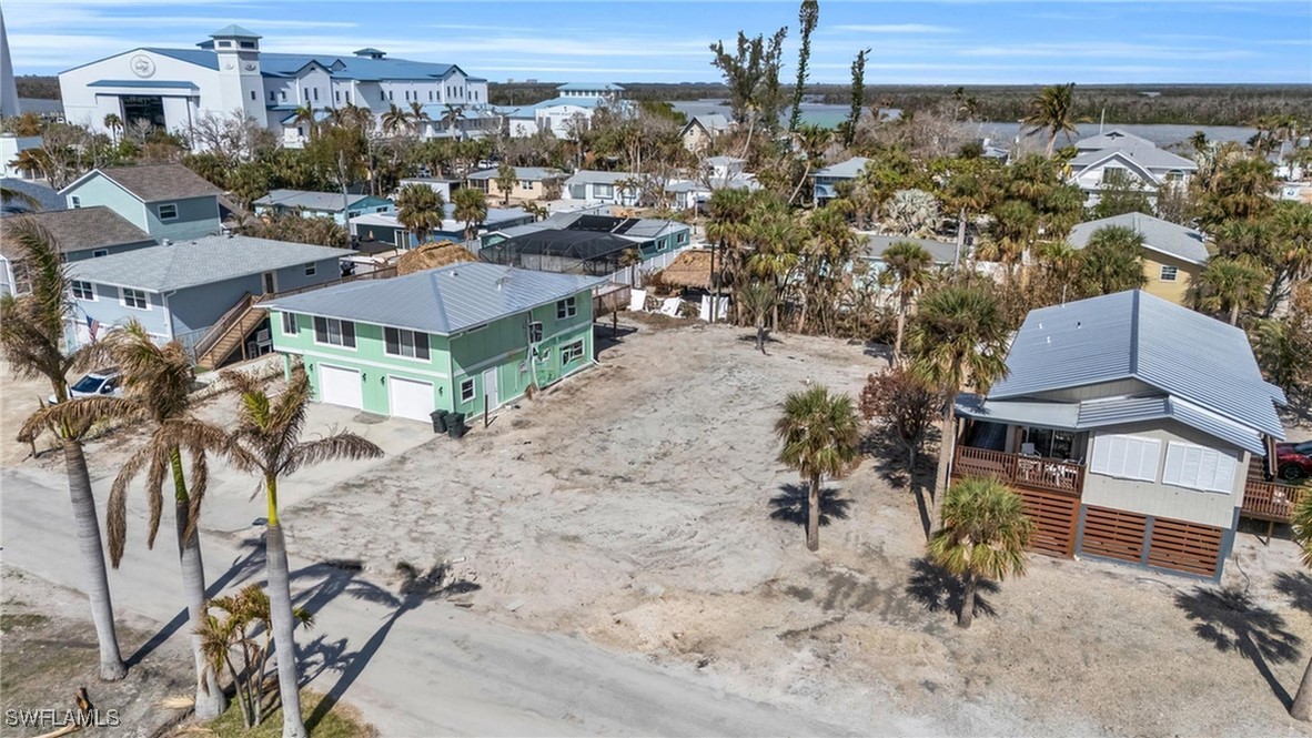 4871 Coral Road
