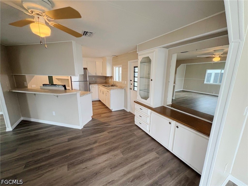 3347 Rainbow Lane