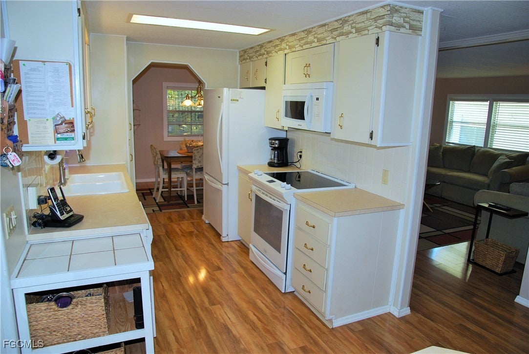 395 Snead Drive