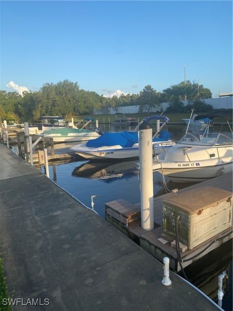 1516 tropic Terrace 1516 North Fort Myers FL 33903