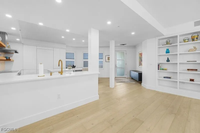 Fort Myers, Florida, 33908, United States, 3 Bedrooms Bedrooms, ,3 BathroomsBathrooms,Residential,Active,1988683