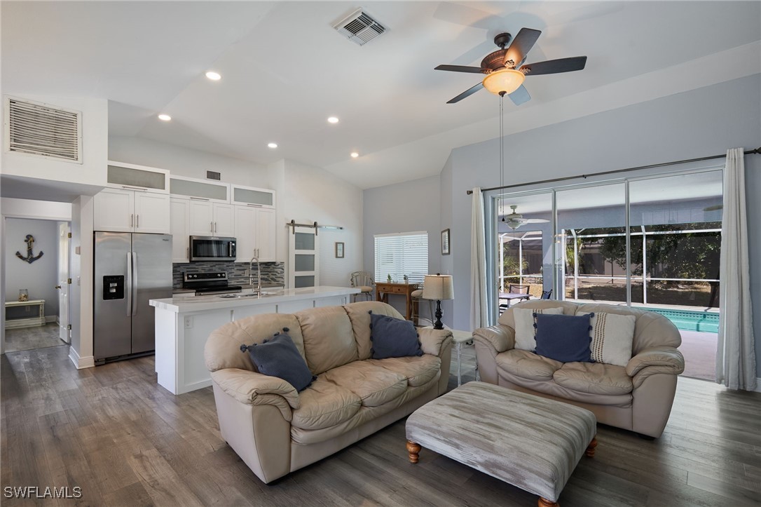 8970 Woodgate Manor Court