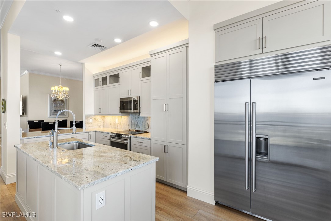 14200 Royal Harbour Court 1002