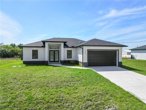 2003 Curry Avenue N Lehigh Acres FL 33971