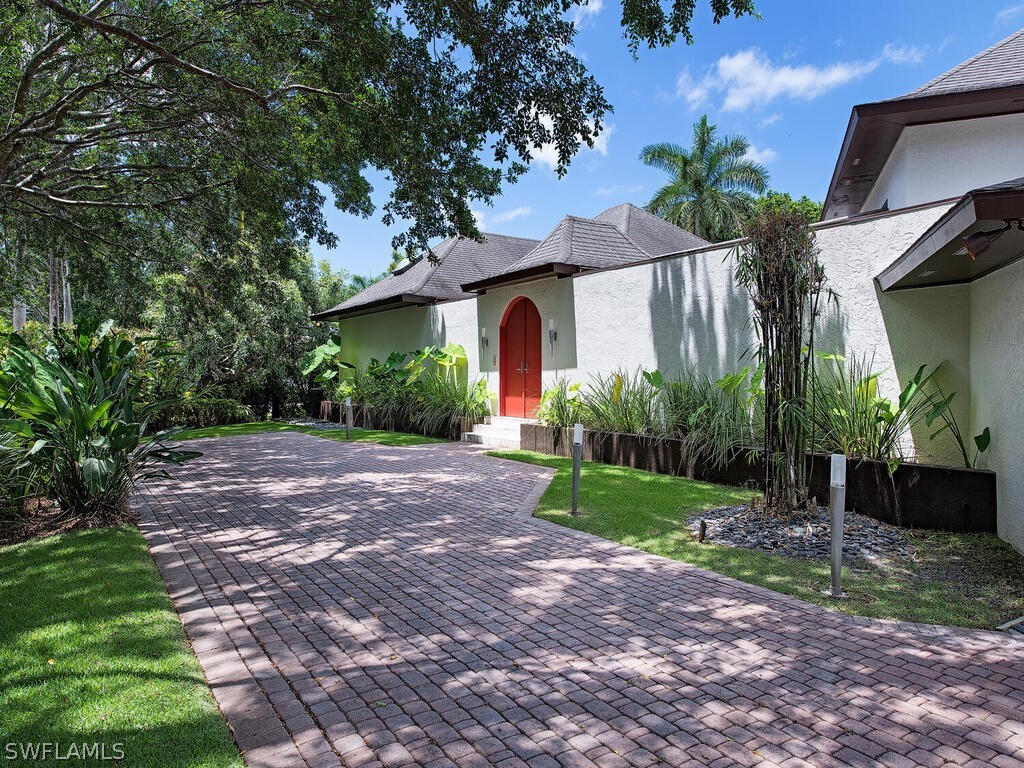 2680 Lantern Lane