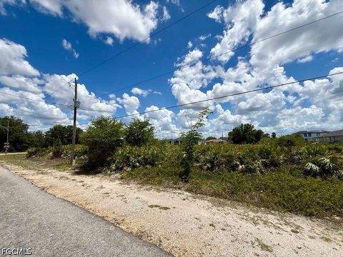 Tiny photo for 3403 19th Street W, Lehigh Acres, FL 33971 (MLS # 2026022893)