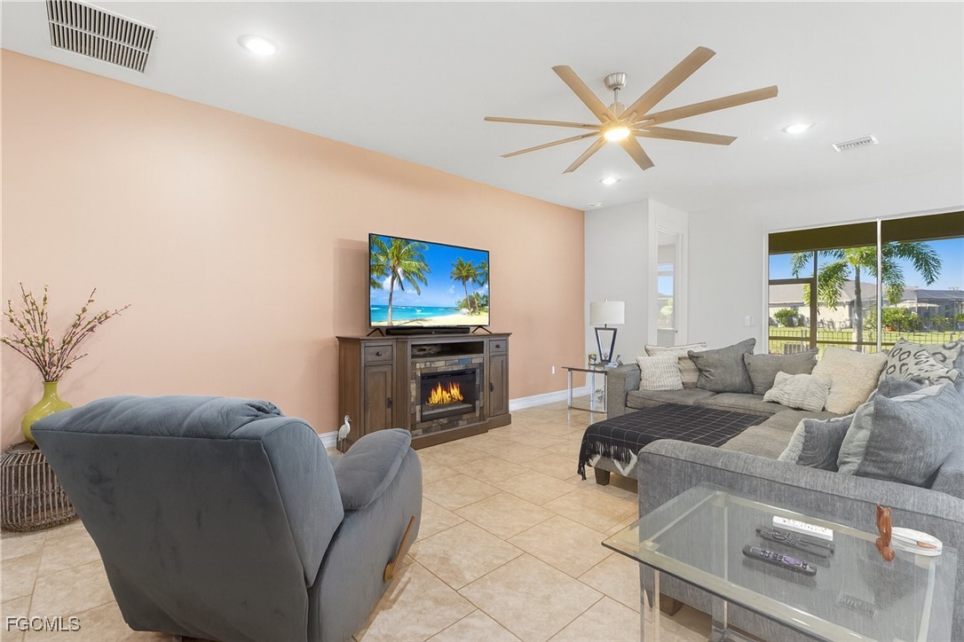 3401 Acapulco Circle