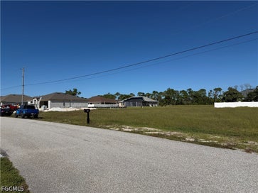 29 NW 33rd Terrace Cape Coral FL 33993