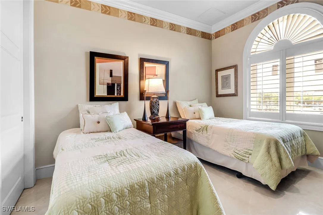 Naples, Florida, 34102, United States, 2 Bedrooms Bedrooms, ,2 BathroomsBathrooms,Residential,Active,1834332