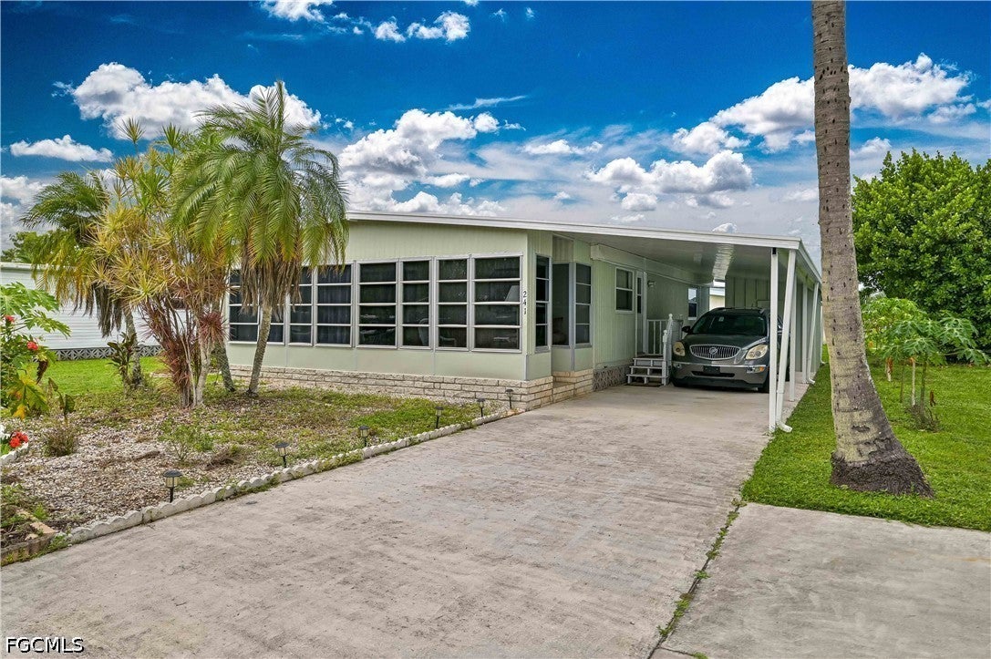 241 Indian Key Lane 256