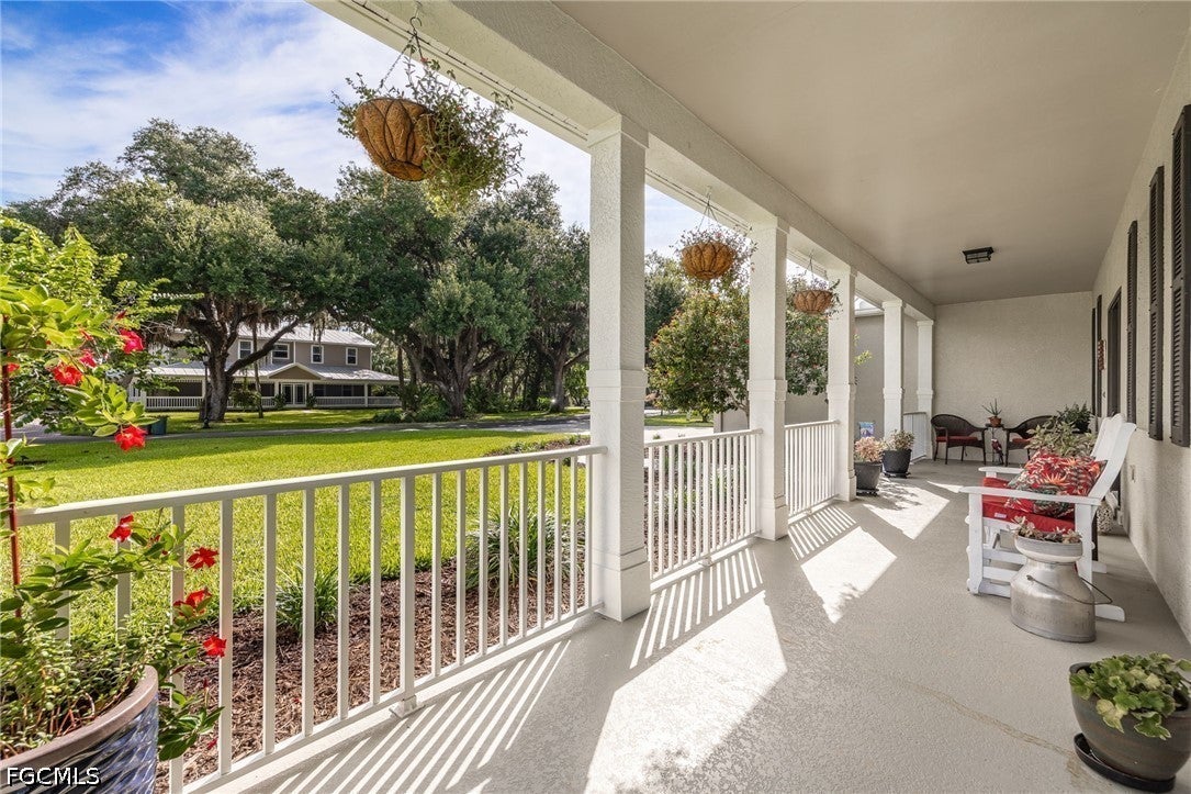 16450 Oakview Circle