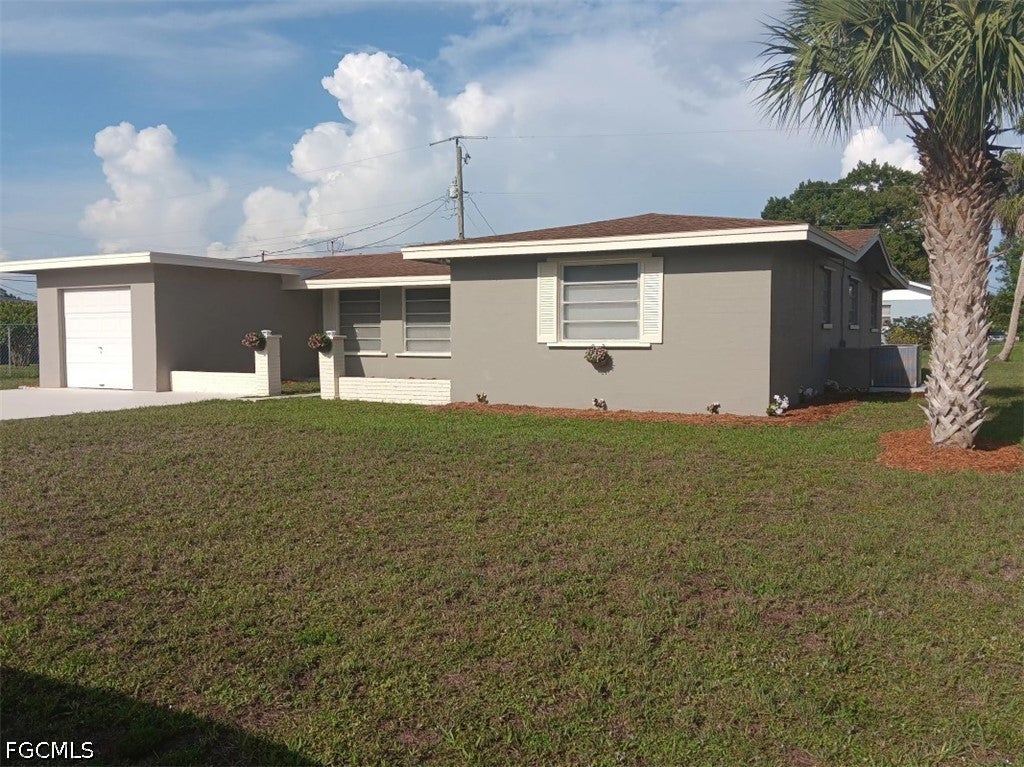 2244 Parkview Drive