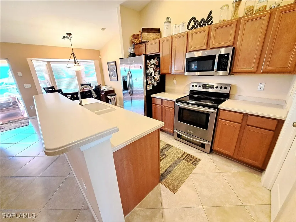 Cape Coral, Florida 33993, United States, 3 Bedrooms Bedrooms, ,2 BathroomsBathrooms,Residential,Active,135185