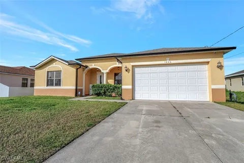 3806 35th Street SW, Lehigh Acres, FL 33976 - MLS#: 224072067