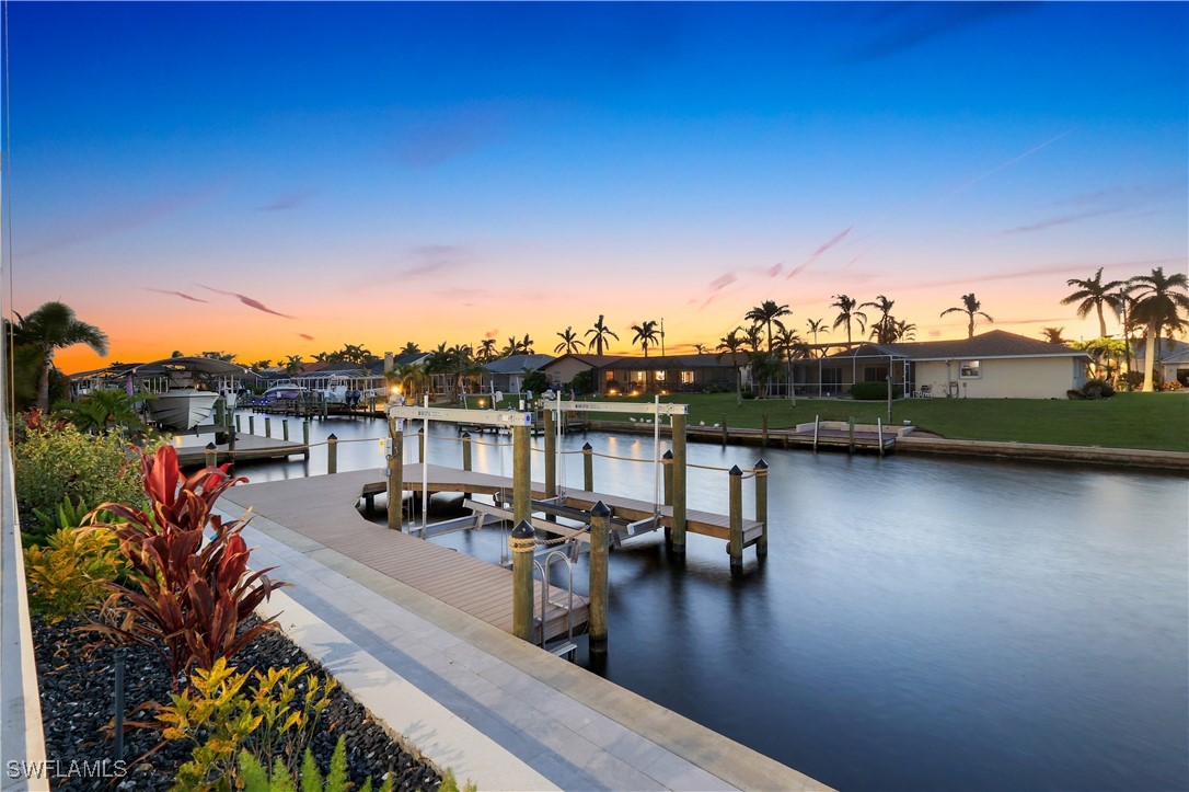 4922 SW 8th Place