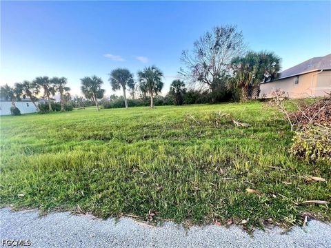 81 Long Meadow Place Rotonda West FL 33947