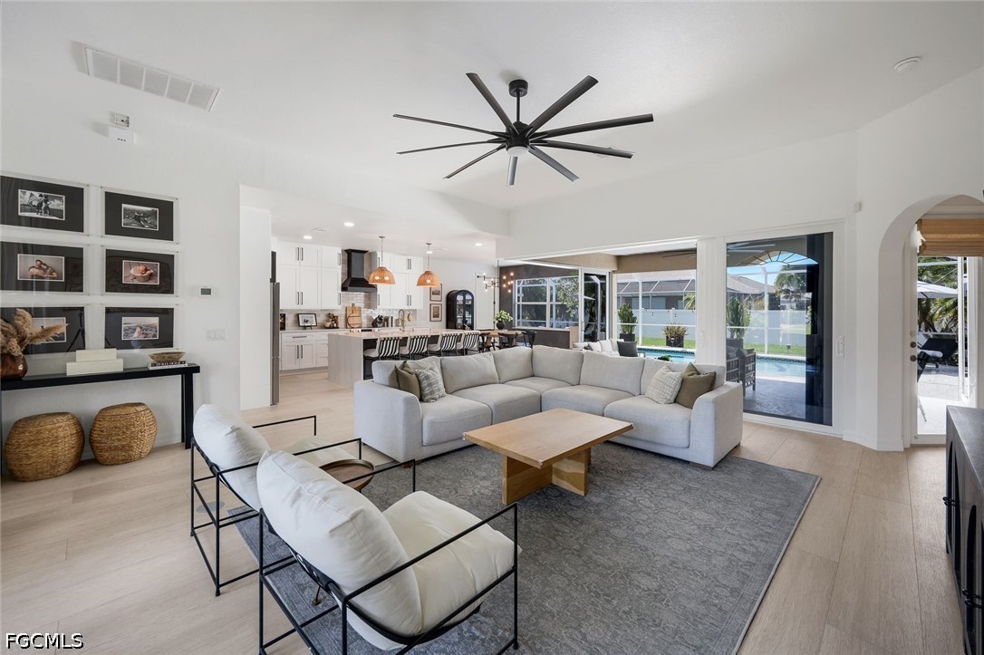 2603 SW 52nd Terrace