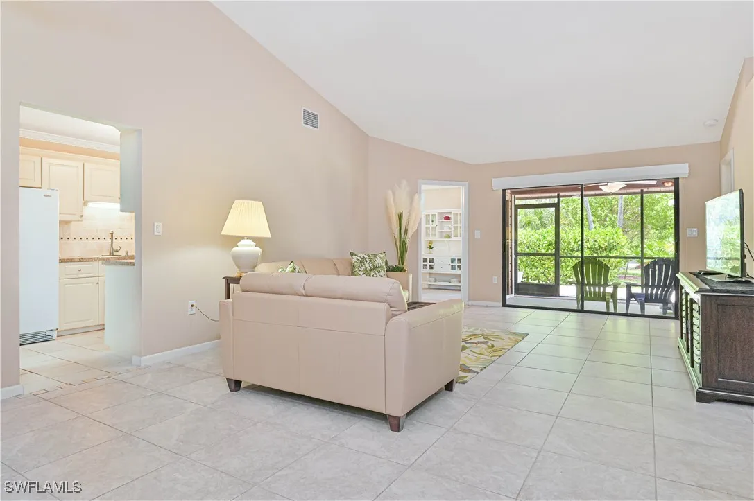 Fort Myers, Florida 33907, United States, 2 Bedrooms Bedrooms, ,2 BathroomsBathrooms,Residential,Active,159762