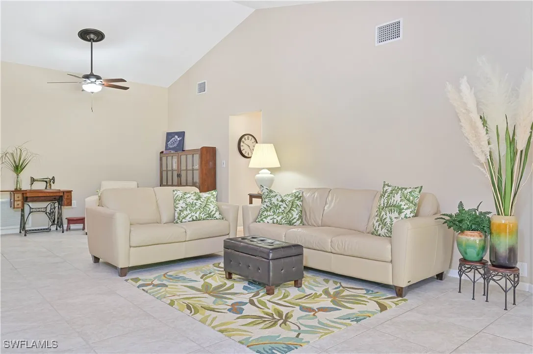 Fort Myers, Florida 33907, United States, 2 Bedrooms Bedrooms, ,2 BathroomsBathrooms,Residential,Active,159762