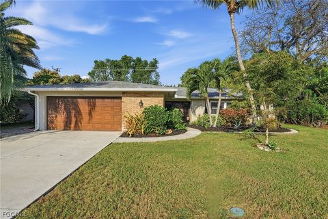 4742 Santa Del Rae Avenue Fort Myers FL 33901