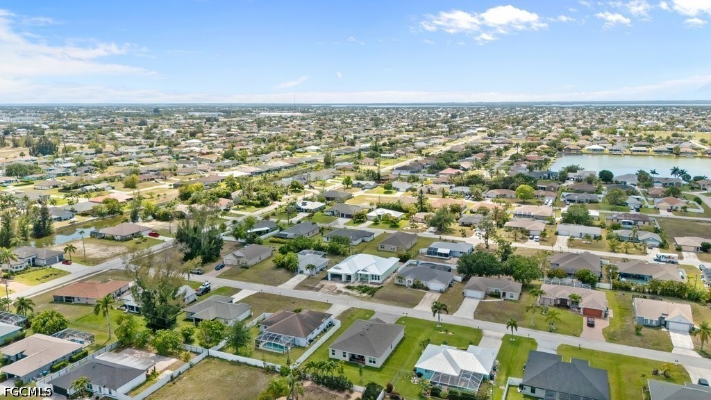 2721 SW 11th Court