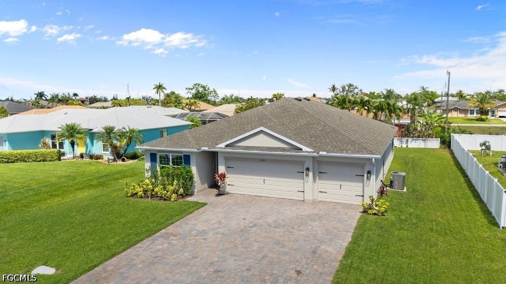 2721 SW 11th Court