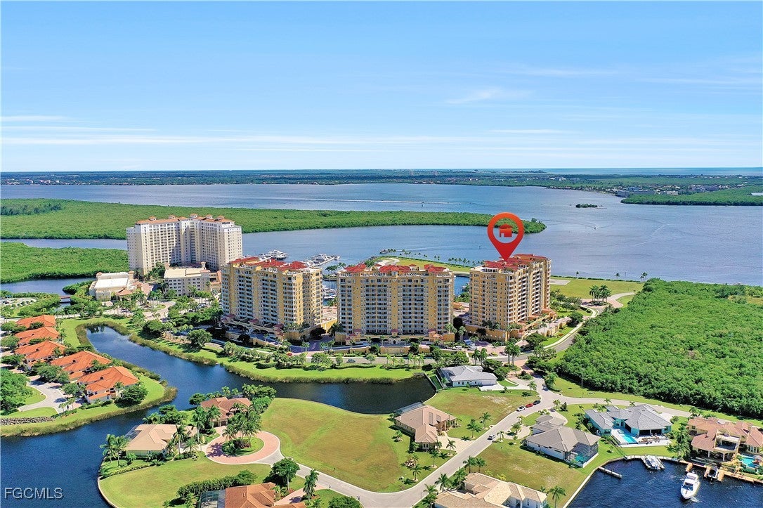 6081 Silver King Boulevard 404
