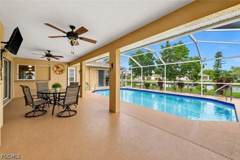 Tiny photo for 403 SE 28th Terrace, Cape Coral, FL 33904 (MLS # 2026039106)