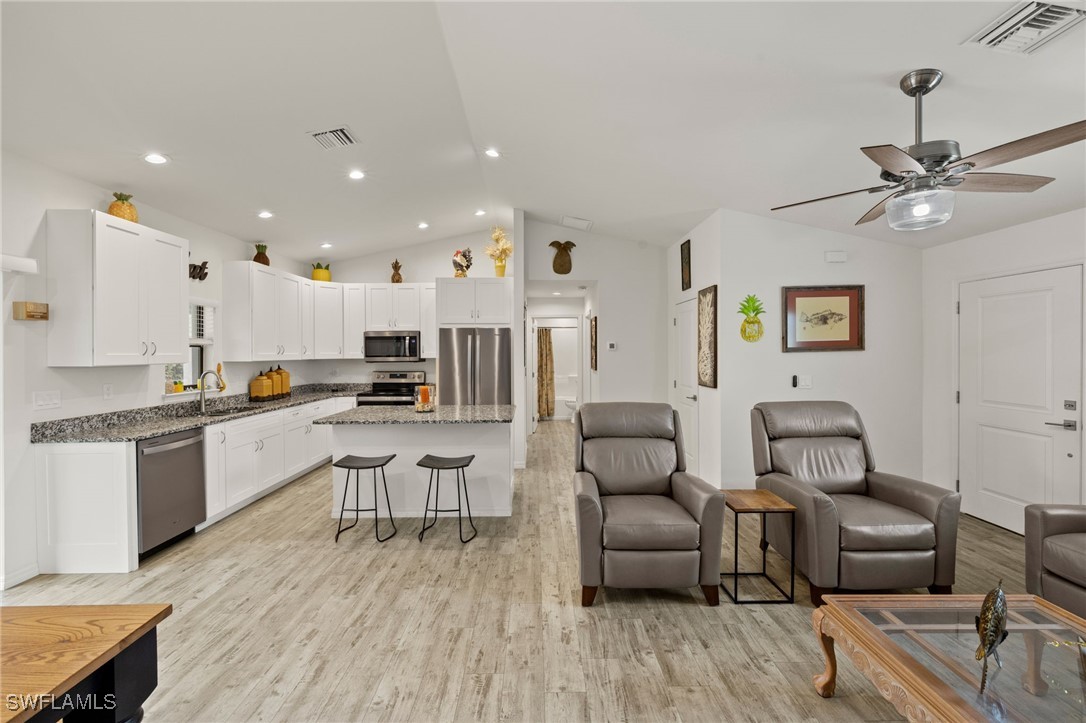 3901 NW 48th Terrace