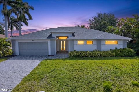 Photo of 3833 SW 14th Place, Cape Coral, FL 33914 (MLS # 2026019303)