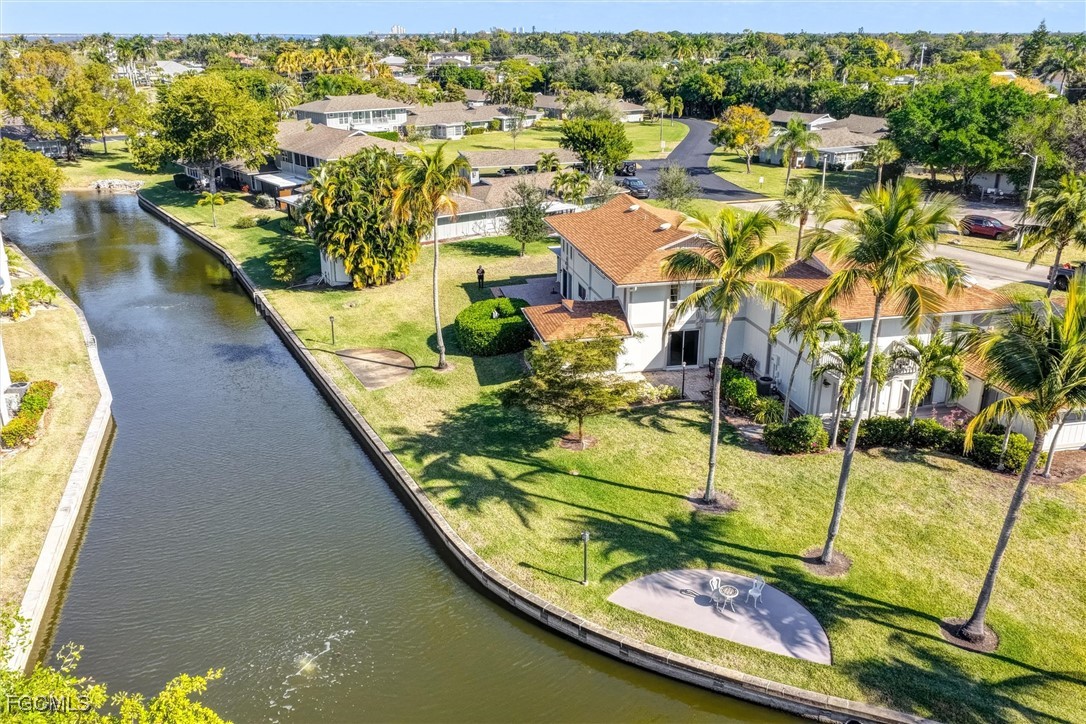 4265 Island Circle B