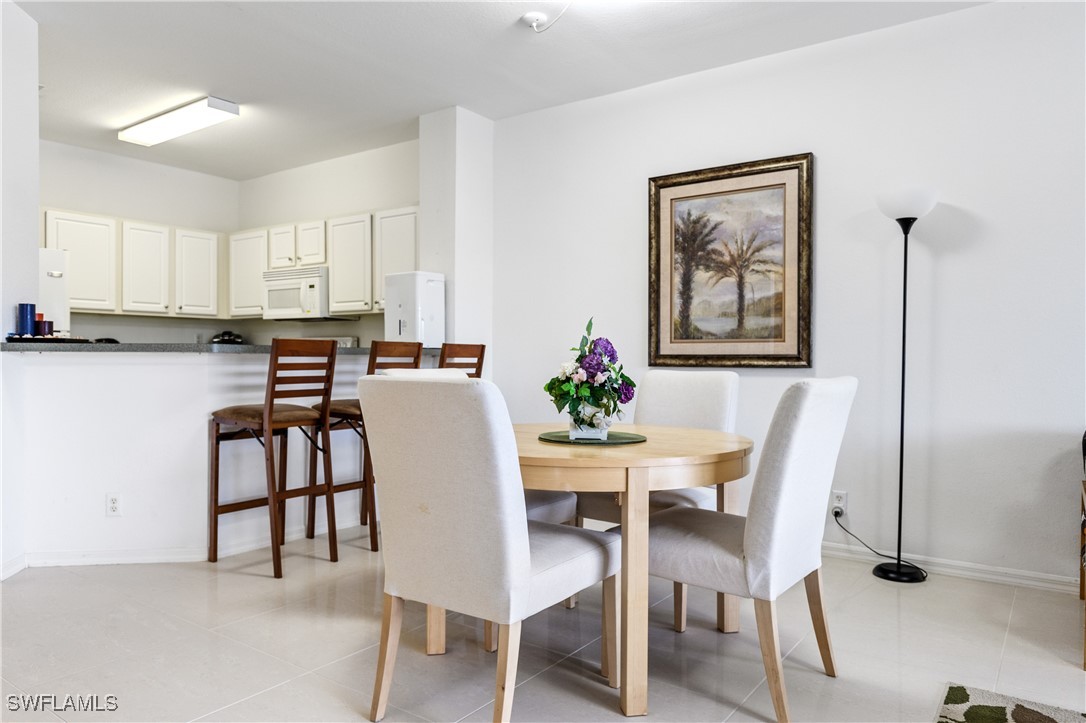 10028 Pacific Pines Avenue