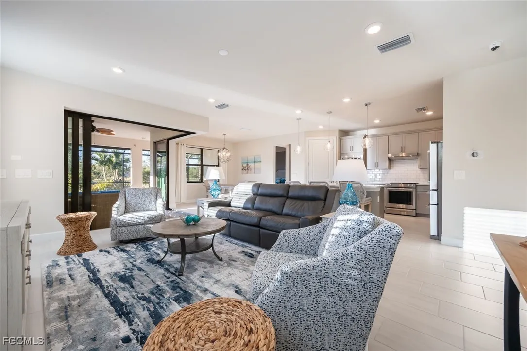 Alva, Florida 33920, United States, 3 Bedrooms Bedrooms, ,2 BathroomsBathrooms,Residential,Active,246366