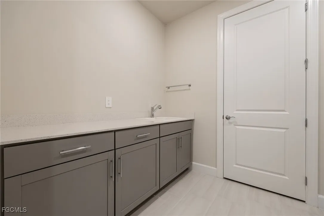 Alva, Florida 33920, United States, 3 Bedrooms Bedrooms, ,2 BathroomsBathrooms,Residential,Active,246366