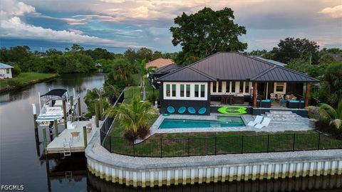 Tiny photo for 3001 Banyan Way, Punta Gorda, FL 33950 (MLS # 2026020212)