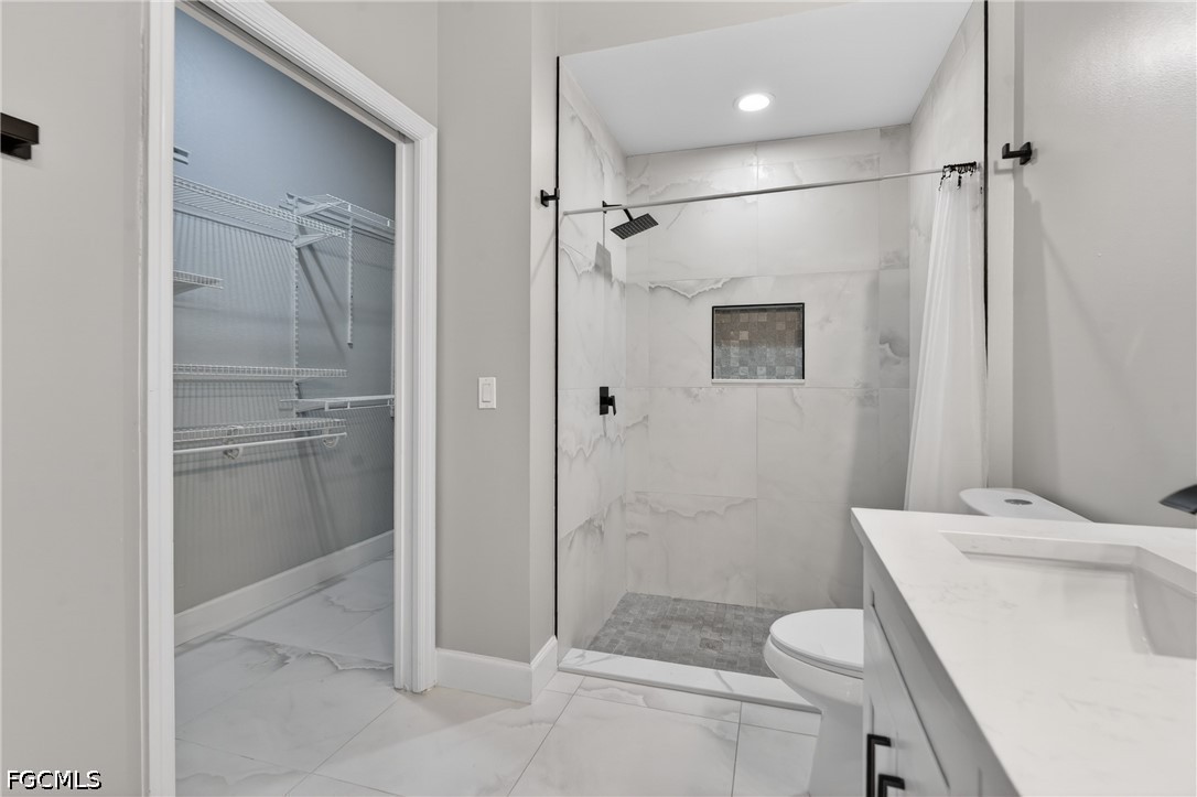 7745 Woodbrook Circle 3703